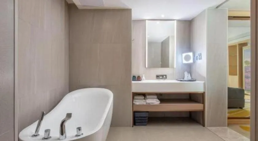 Lavande Hotel Shenzhen North Station Huawei Gangtou Metro Station