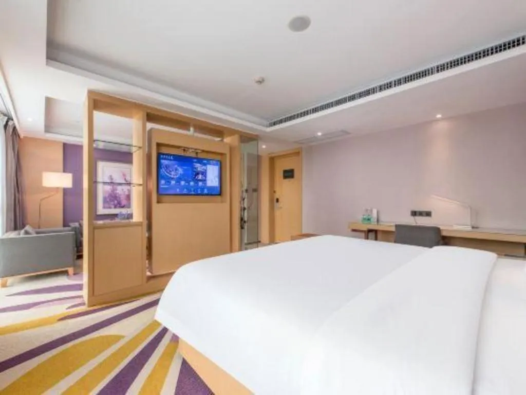 Bed in Lavande Hotel Shenzhen North Station Huawei Gangtou Metro Station