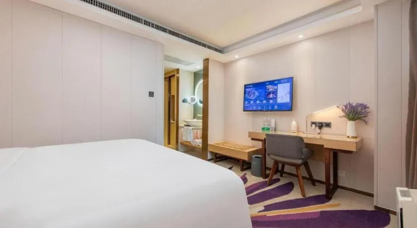 Bed in Lavande Hotel Shenzhen North Station Huawei Gangtou Metro Station