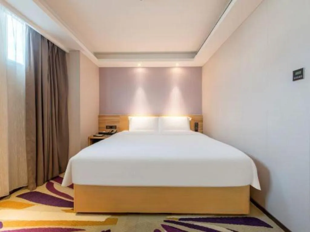 Bed in Lavande Hotel Shenzhen North Station Huawei Gangtou Metro Station