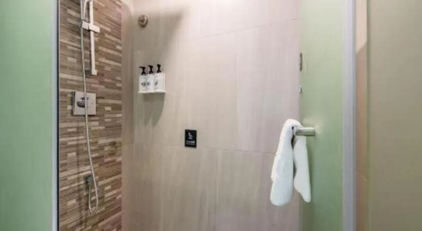 Lavande Hotel Shenzhen North Station Huawei Gangtou Metro Station