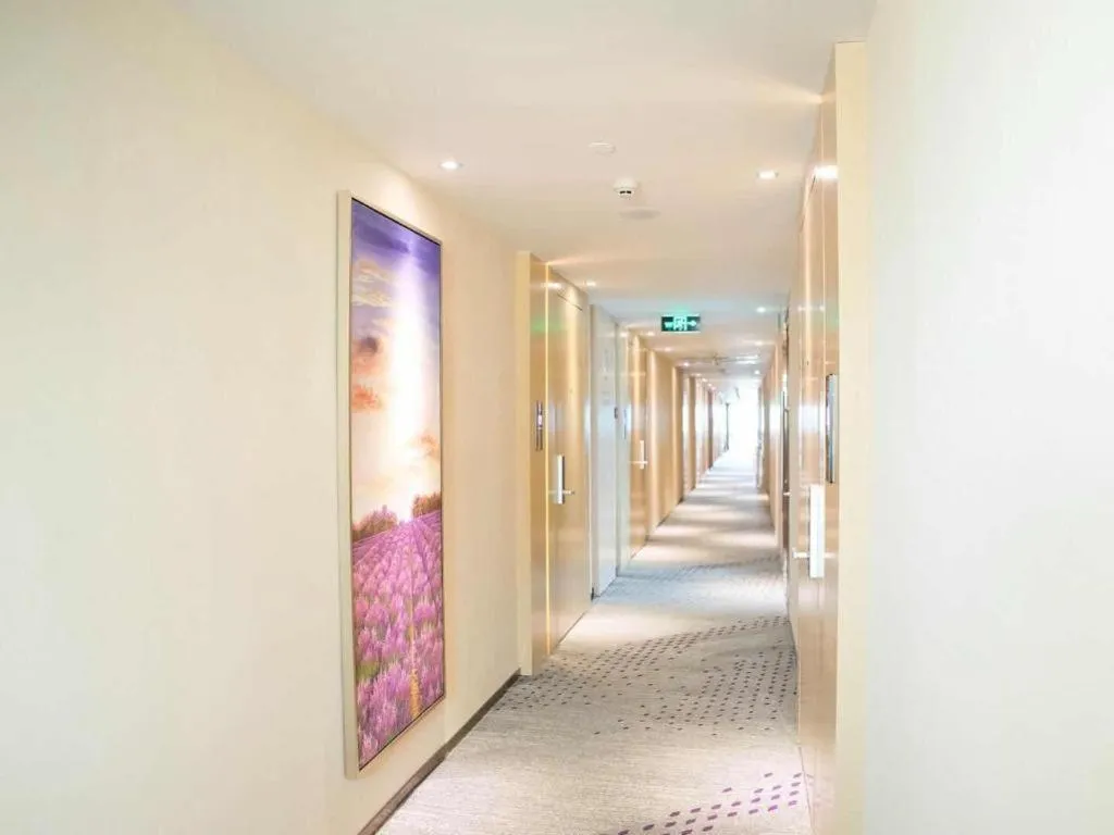 Lavande Hotel Shenzhen North Station Huawei Gangtou Metro Station