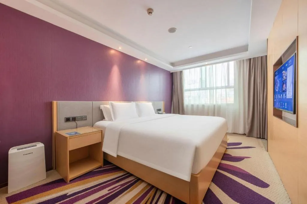 Bed in Lavande Hotel Shenzhen North Station Huawei Gangtou Metro Station