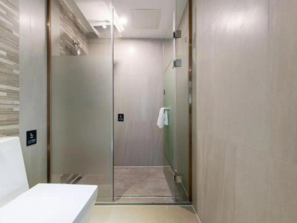 Lavande Hotel Shenzhen North Station Huawei Gangtou Metro Station