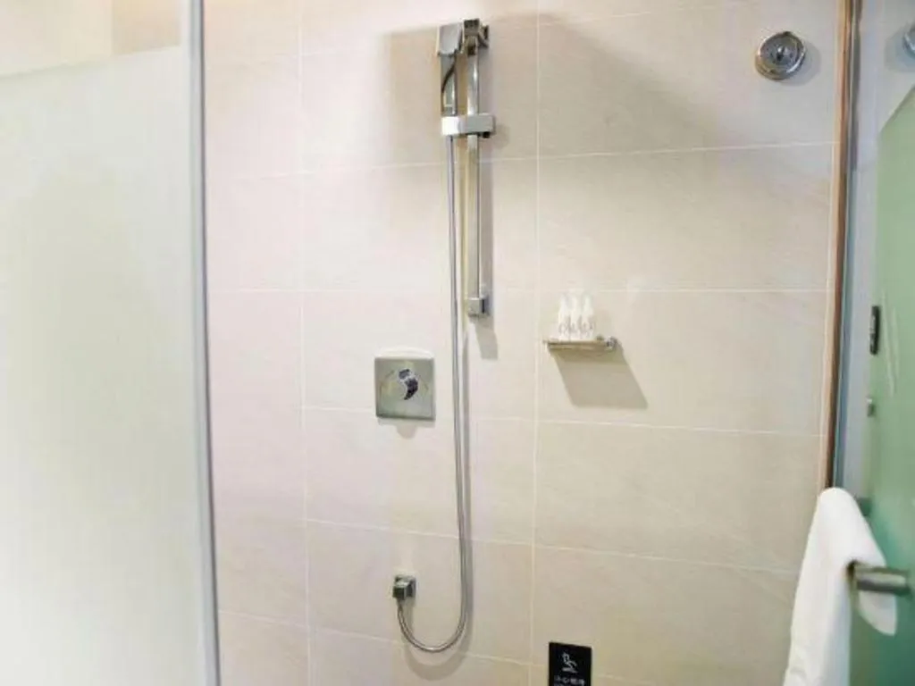 Lavande Hotel Shenzhen North Station Huawei Gangtou Metro Station