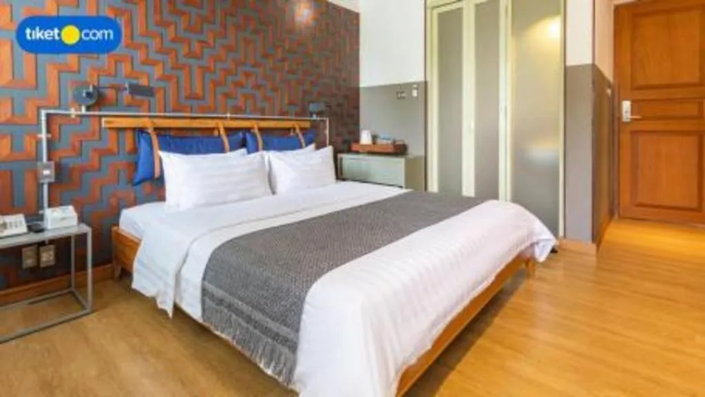 Bed in The House Tour Middletown