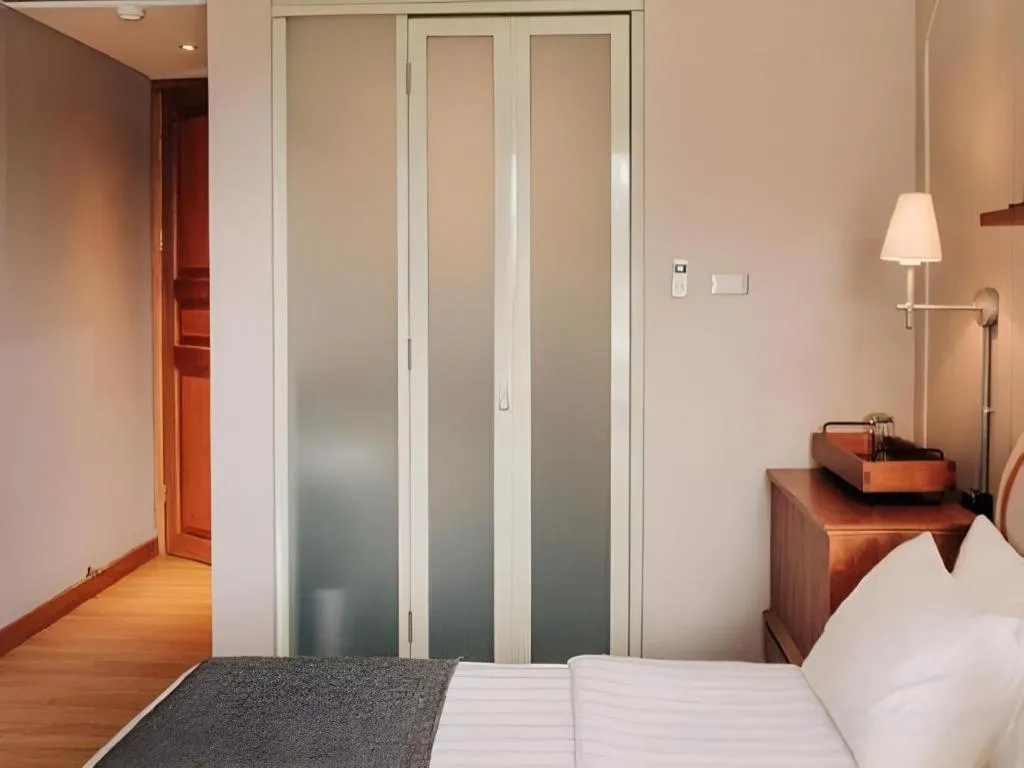 Bed in The House Tour Middletown