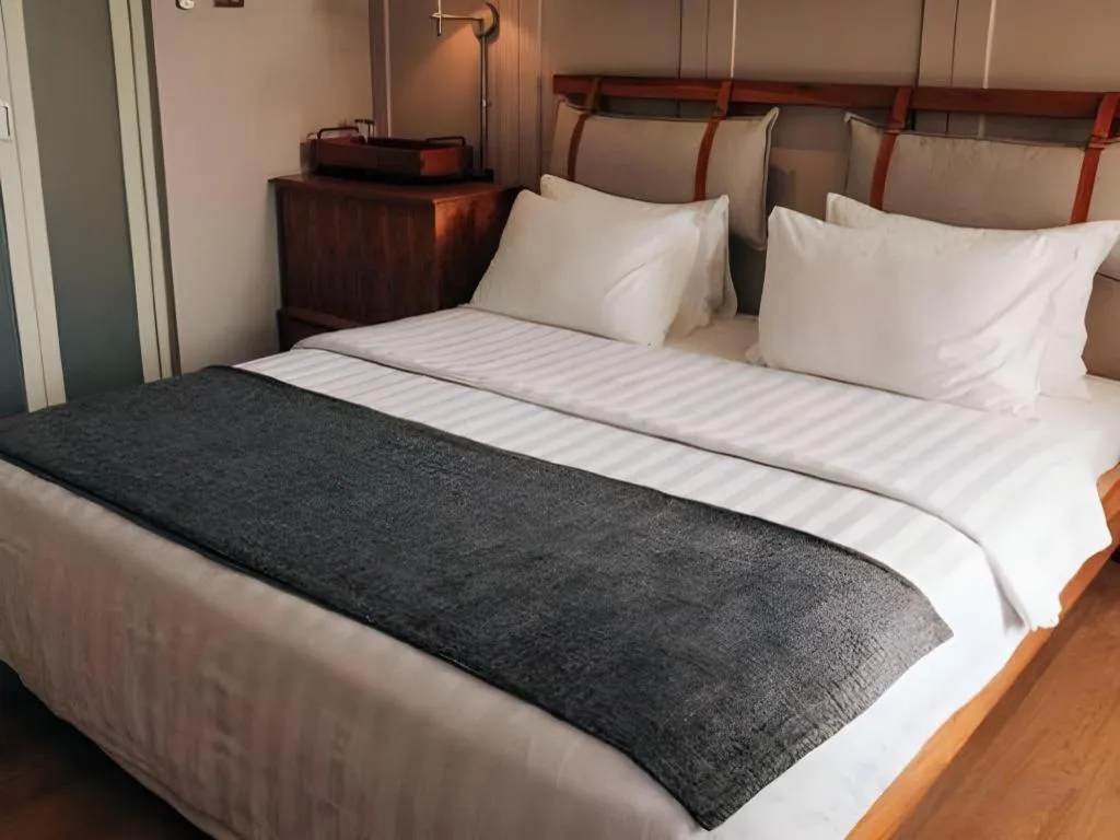 Bed in The House Tour Middletown