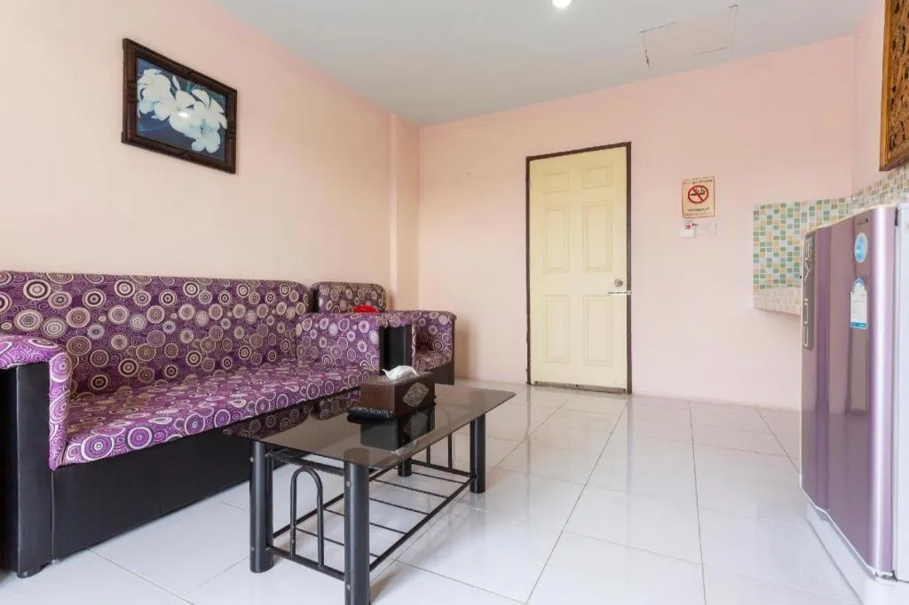 OYO 75356 Thipsiri Lodge