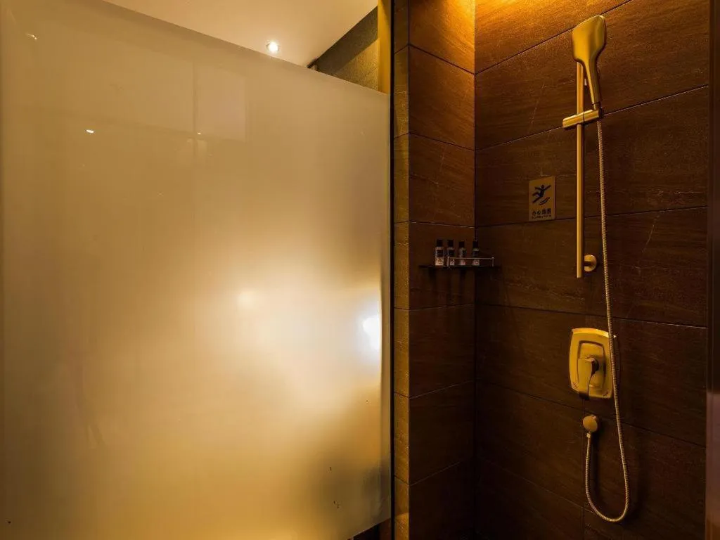 James Joyce Coffetel Xi'an Zhonglou Xiaonanmen Food Street