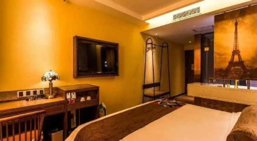 Bed in James Joyce Coffetel Xi'an Zhonglou Xiaonanmen Food Street