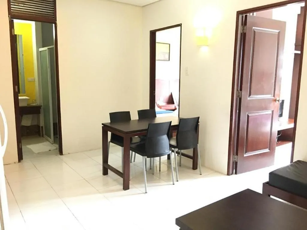 Alice in Wonderland Beach Hotel