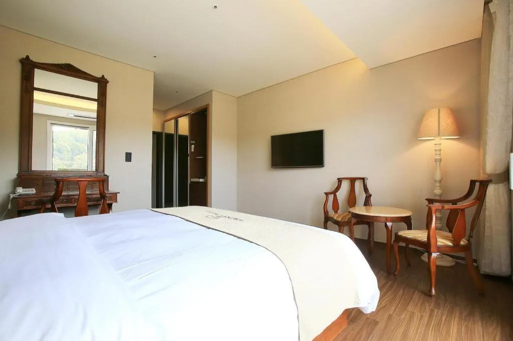 Bed in hotel gallery