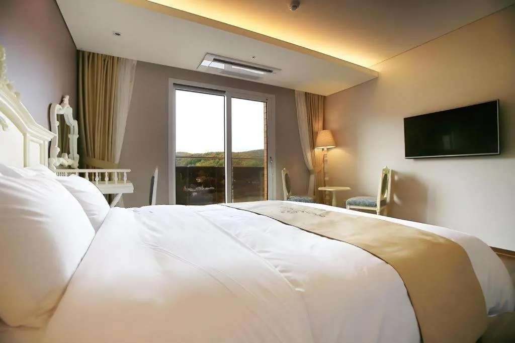 Bed in hotel gallery