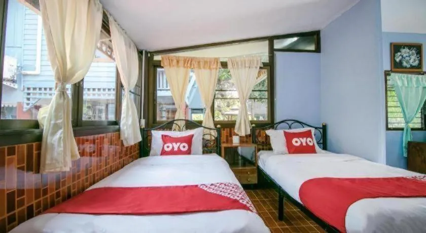 Bed in Raknatee Resort