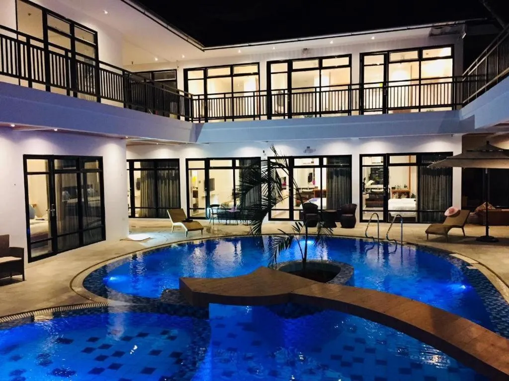 White Breeze Palawan Boutique Hotel