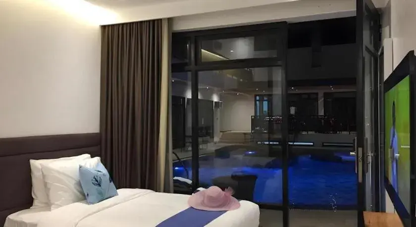 Bed in White Breeze Palawan Boutique Hotel Bed in White Breeze Palawan Boutique Hotel