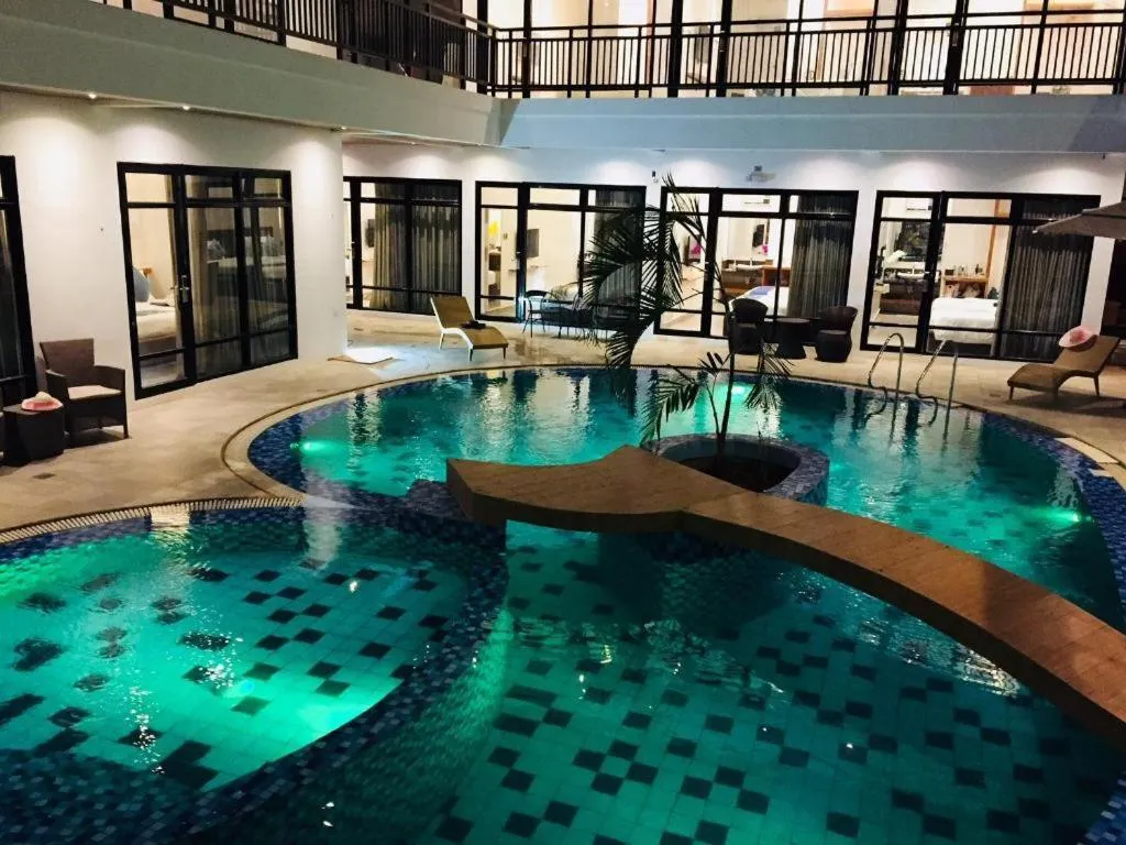 White Breeze Palawan Boutique Hotel