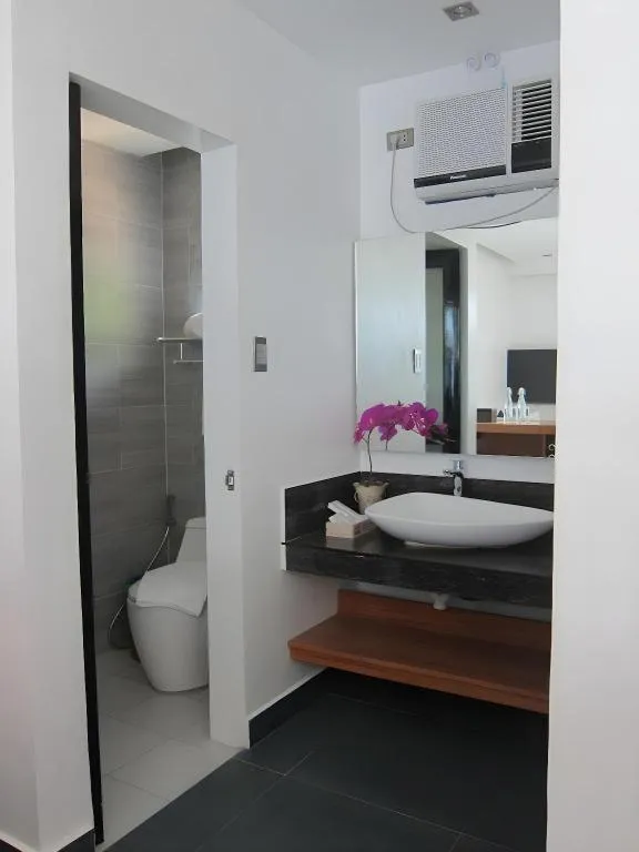 White Breeze Palawan Boutique Hotel