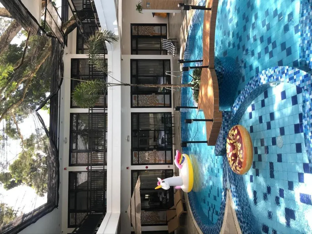 White Breeze Palawan Boutique Hotel