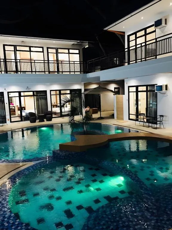 White Breeze Palawan Boutique Hotel