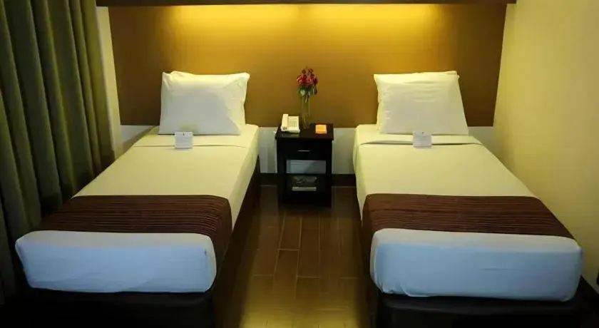 Bed in The Ritz Hotel at Garden Oases (Multiple-Use Hotel) Bed in The Ritz Hotel at Garden Oases (Multiple-Use Hotel)