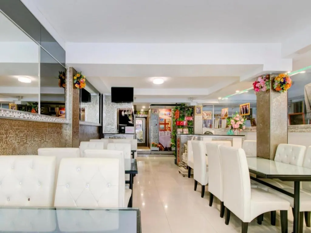 OYO 253 KK 11 Boutique Inn