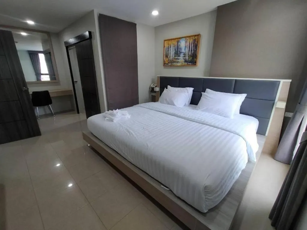 Bed in Sattahip 9 Boutique Hotel