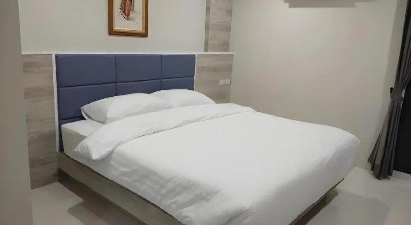 Bed in Sattahip 9 Boutique Hotel