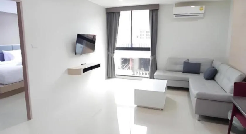 Bed in Sattahip 9 Boutique Hotel