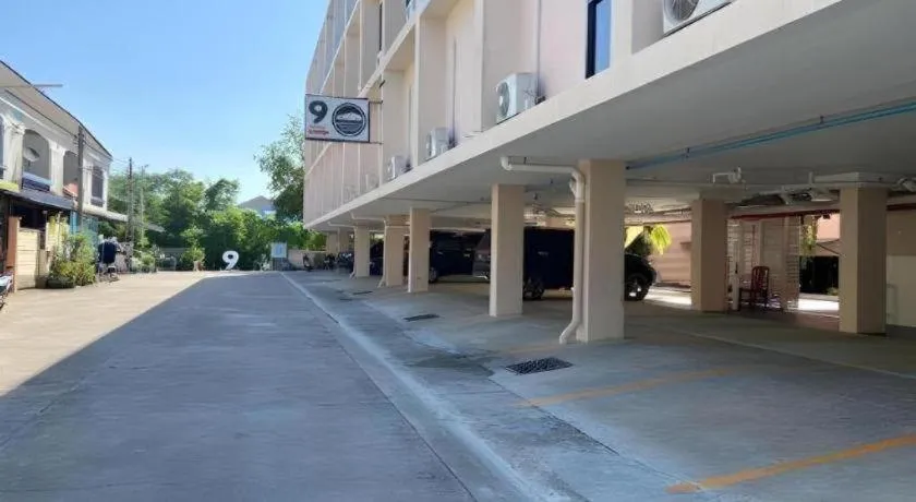 Sattahip 9 Boutique Hotel
