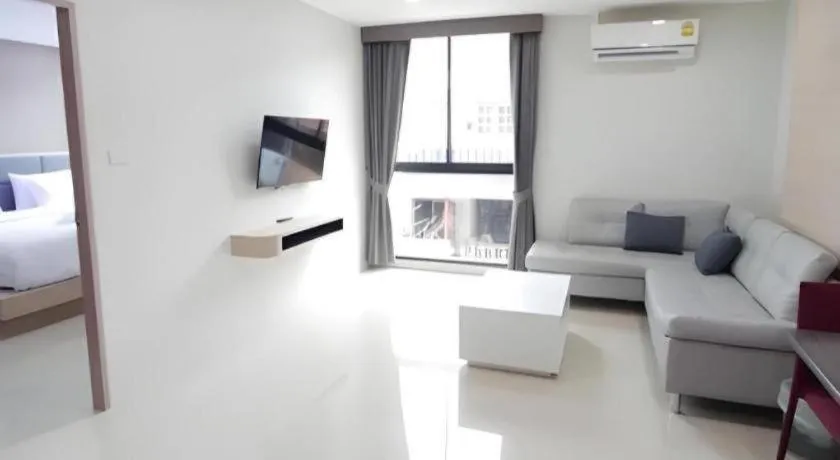 Bed in Sattahip 9 Boutique Hotel