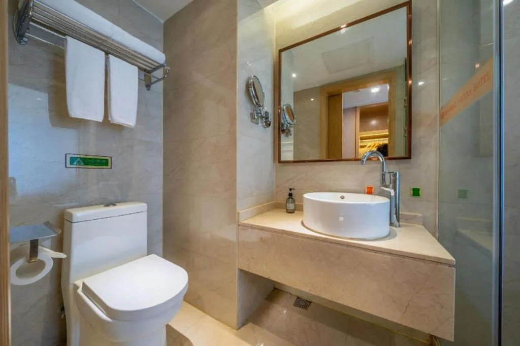 Vienna Hotel Nanning Xiangsi Lake University Town