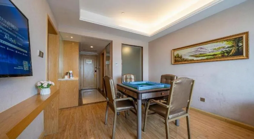 Vienna Hotel Nanning Xiangsi Lake University Town