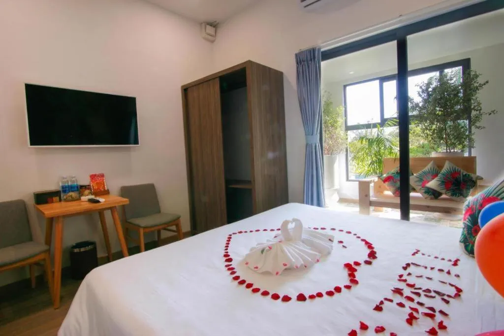 Bed in Green Oasis Hotel