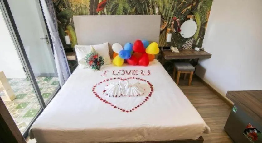 Bed in Green Oasis Hotel