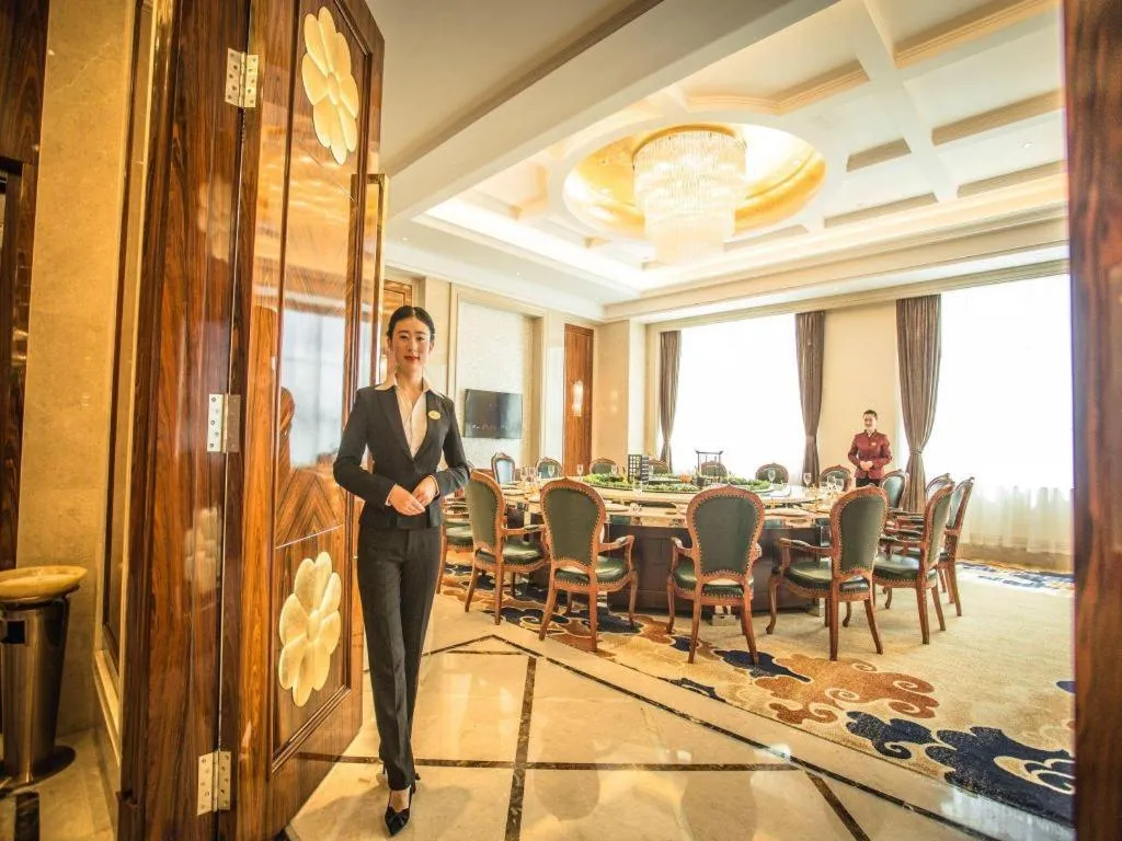 Shanghai Fuyue Hotel