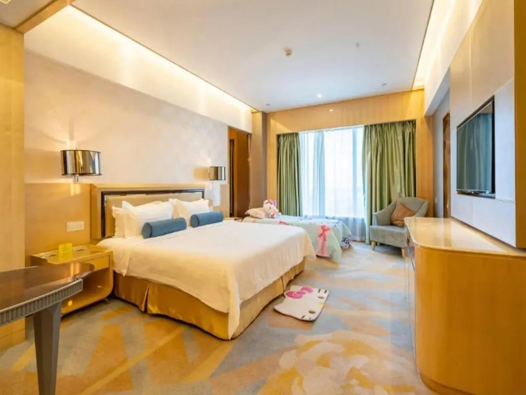 Bed in Shanghai Fuyue Hotel