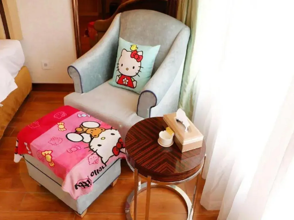 Bed in Shanghai Fuyue Hotel