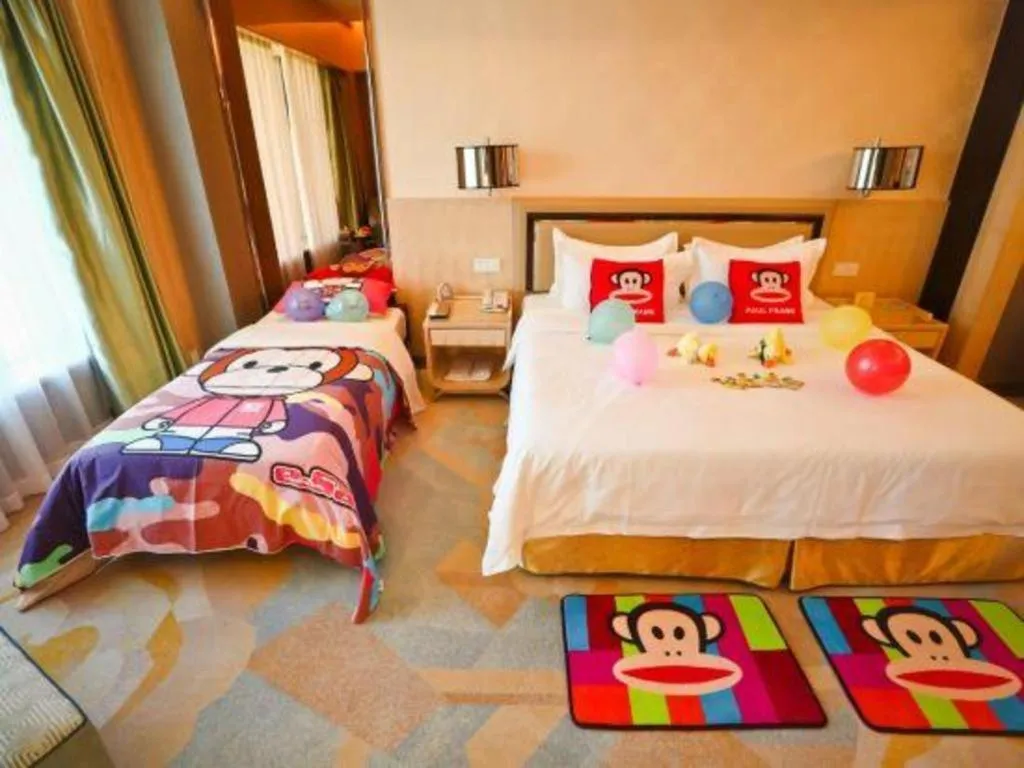 Bed in Shanghai Fuyue Hotel