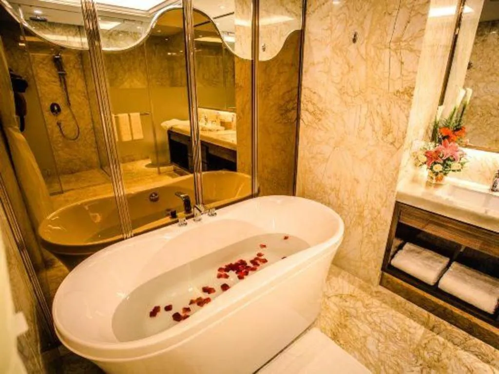 Shanghai Fuyue Hotel