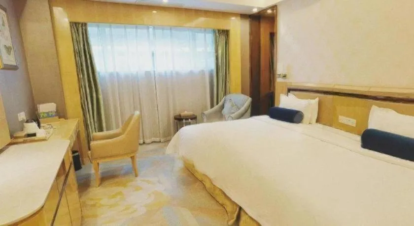 Bed in Shanghai Fuyue Hotel