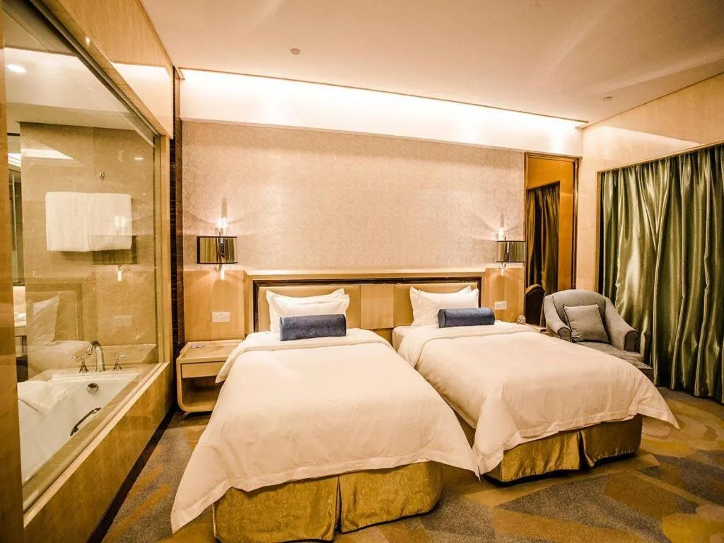 Bed in Shanghai Fuyue Hotel