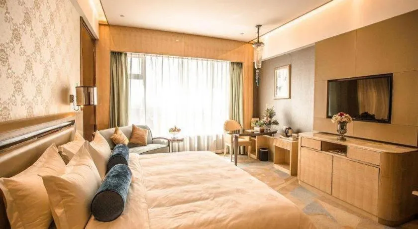 Bed in Shanghai Fuyue Hotel