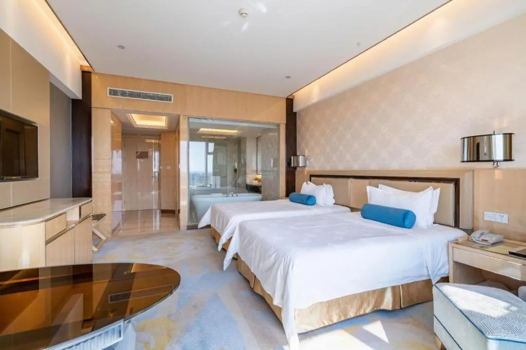 Bed in Shanghai Fuyue Hotel