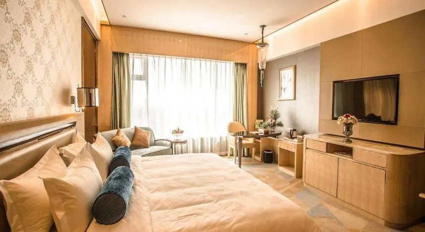 Bed in Shanghai Fuyue Hotel