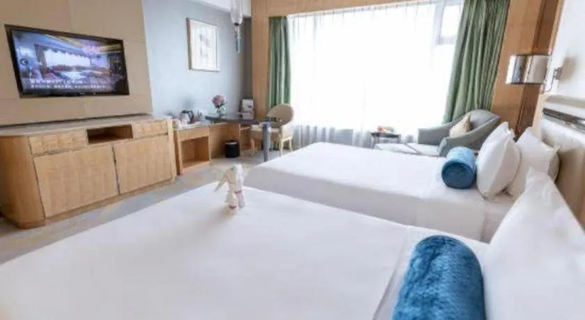 Bed in Shanghai Fuyue Hotel