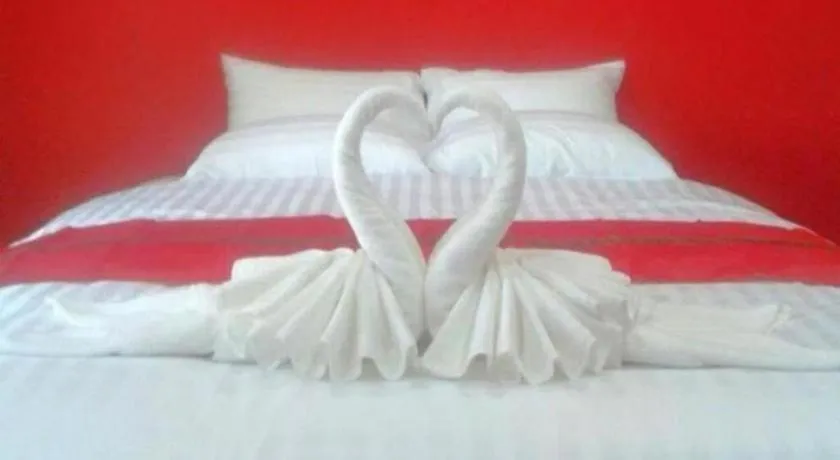 Bed in Sawasdee River Kwai Lodge