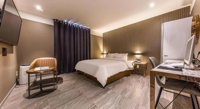 Bed in Cheongju Maryjane Hotel