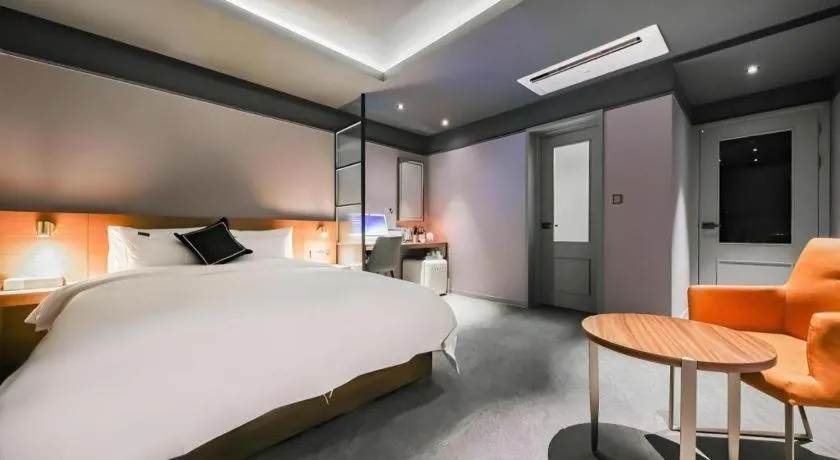 Bed in Cheongju Maryjane Hotel